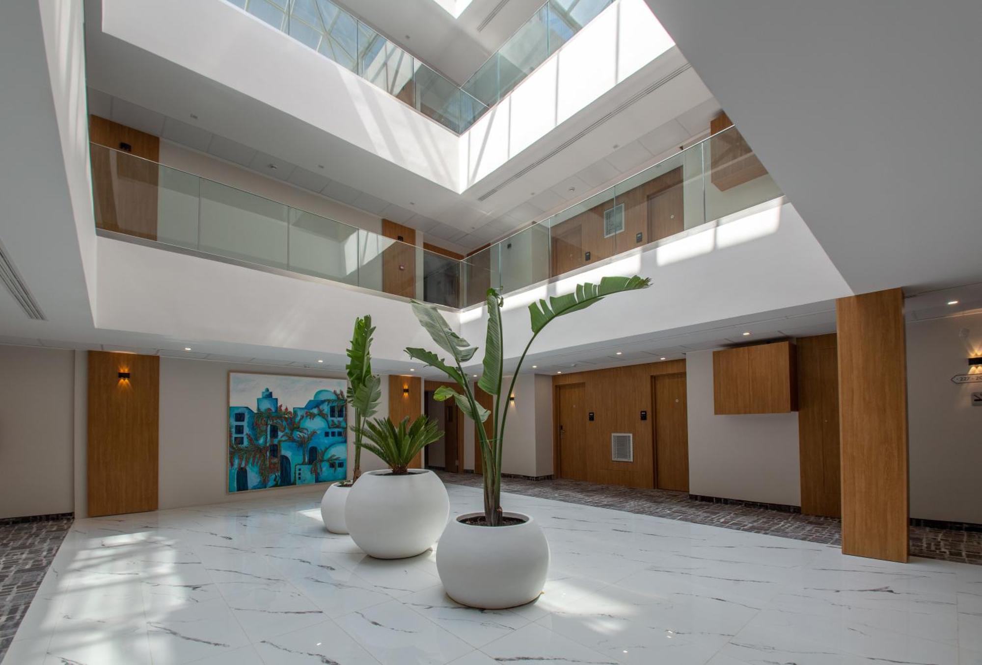 Kyriad Prestige Center