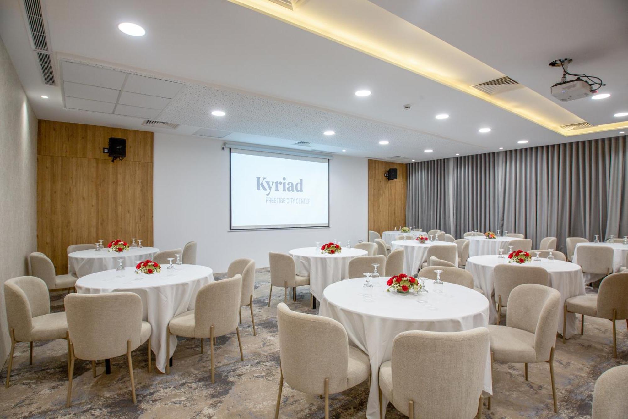 Kyriad Prestige Center Hotel Tunis