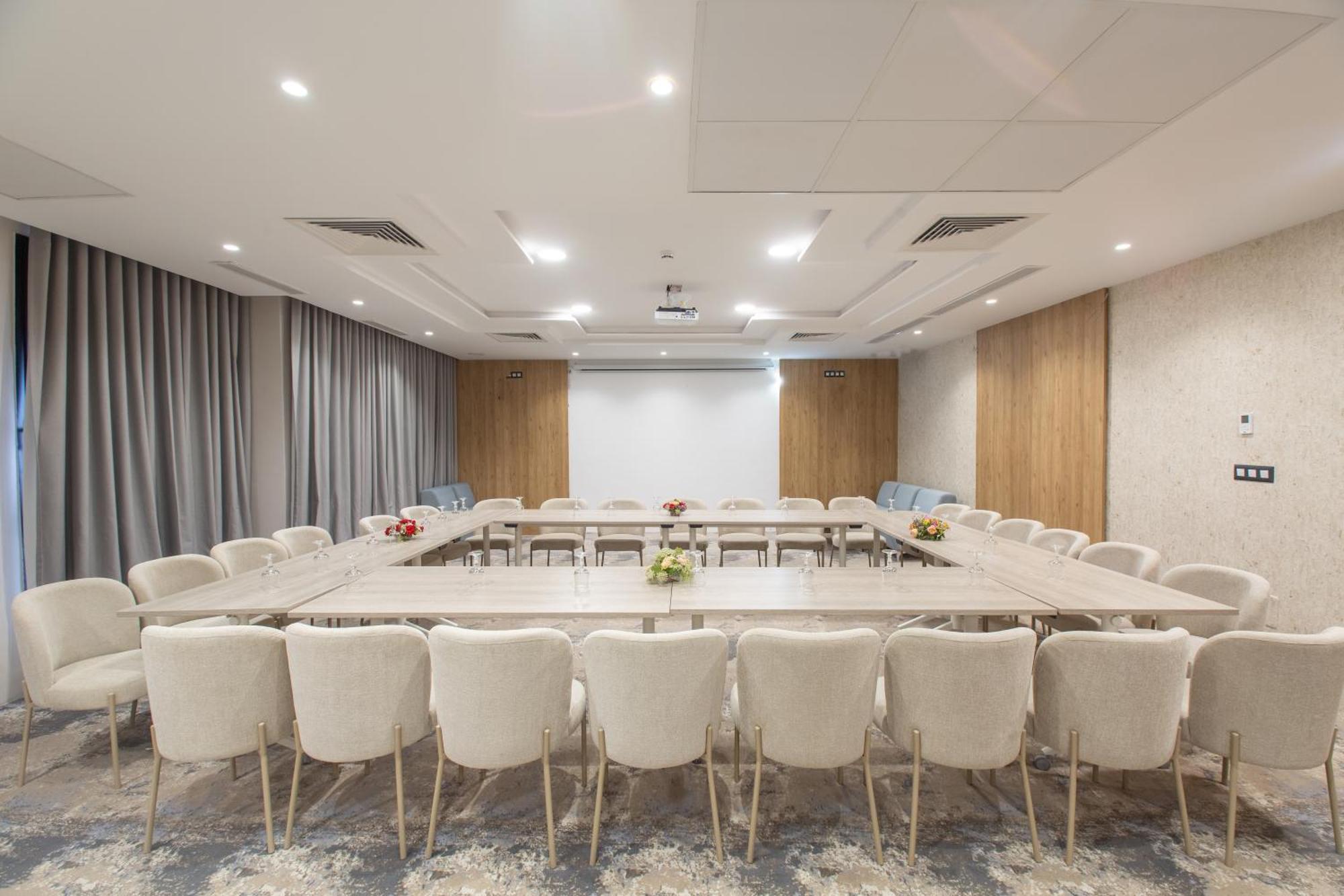Kyriad Prestige Center Tunis